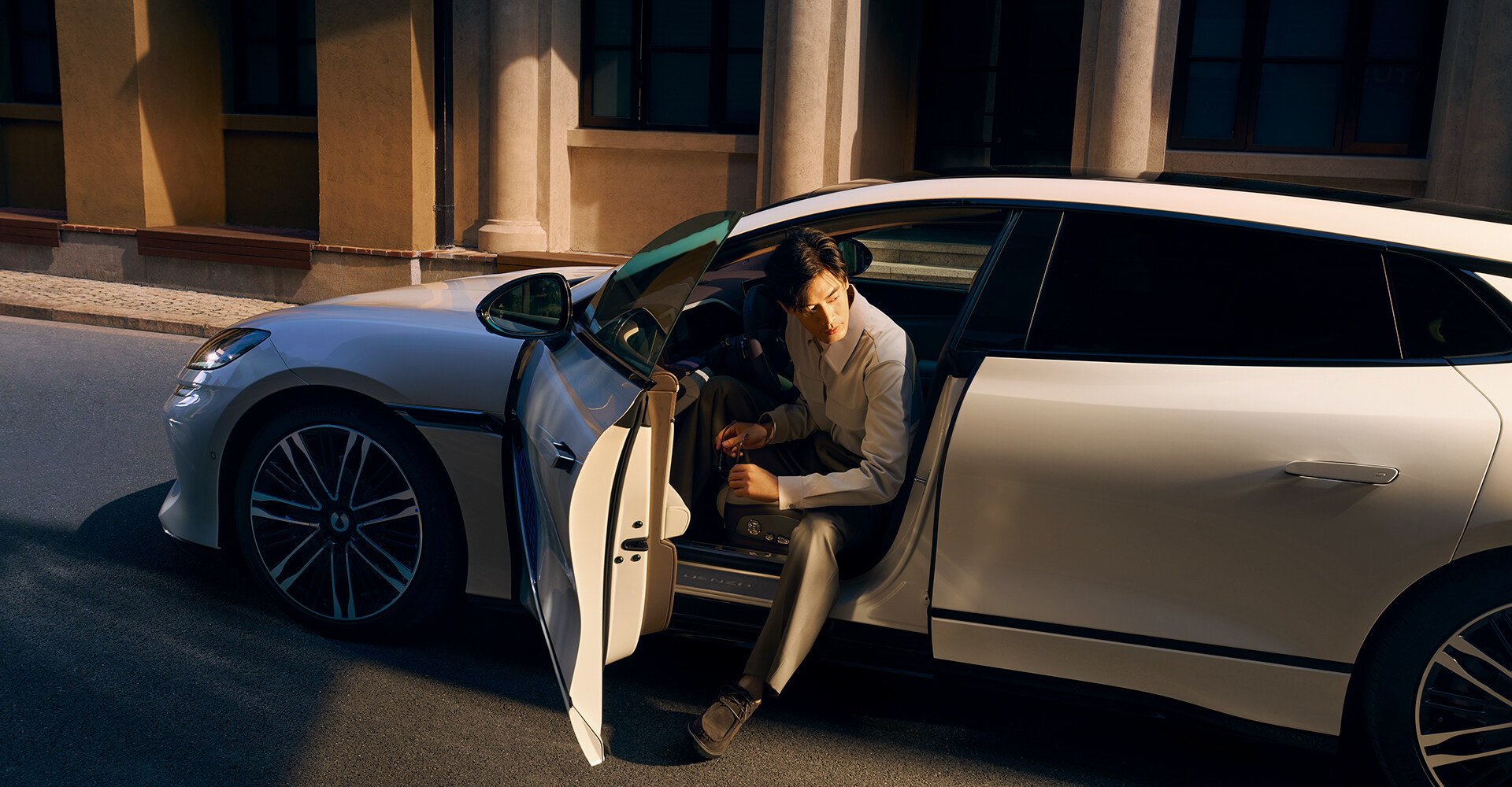 科技仪式感 重塑豪华GT